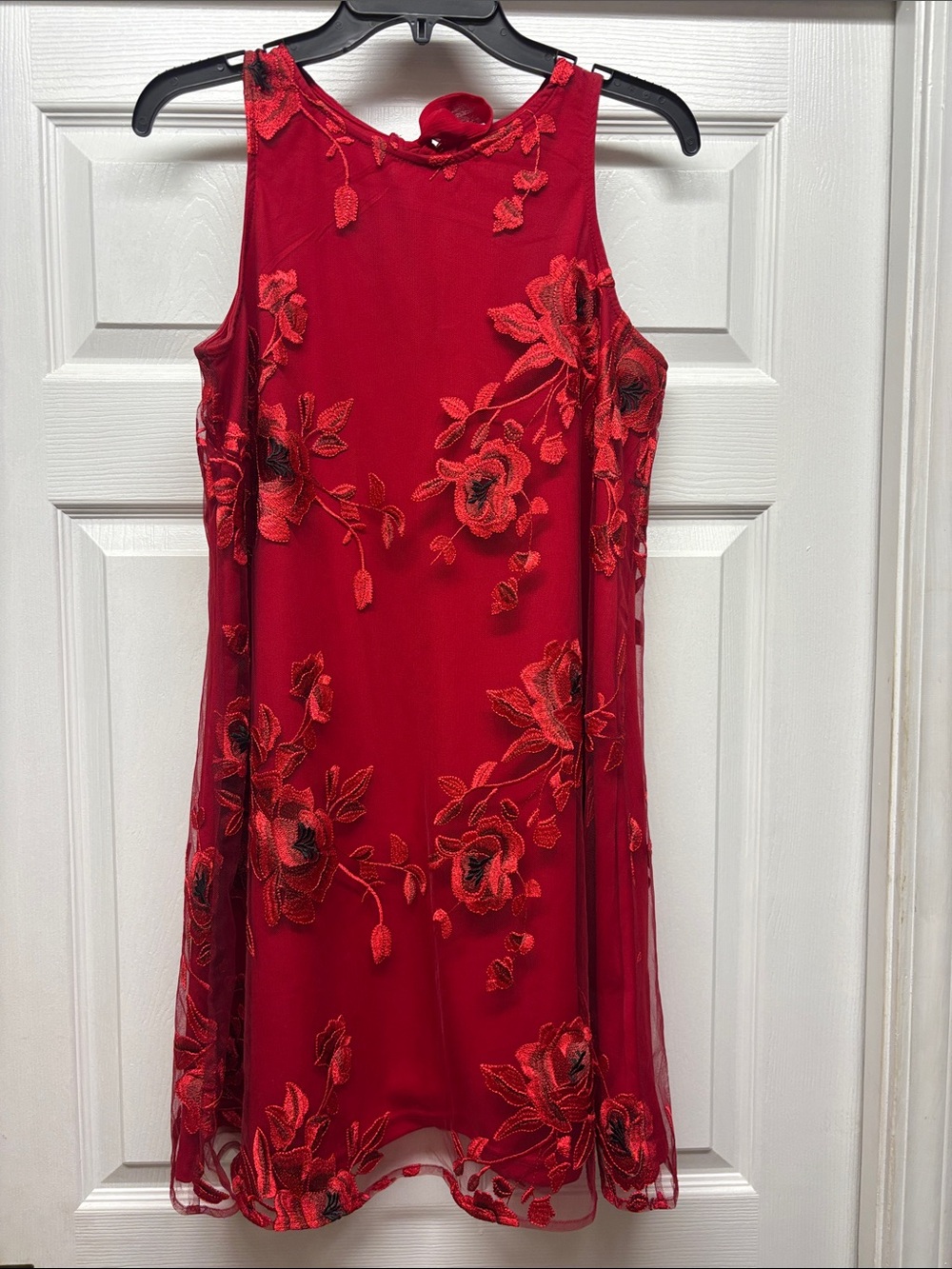 Beige by Eci Red Floral Embroidered Sleeveless Dress with a Bow in the Back S